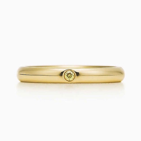 Tiffany & Co. Jewelry - Tiffany & Co 18k gold band w/ yellow diamond sz 7